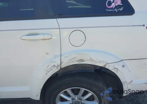 2014 Dodge Journey Sxt z USA, uszkodzony, nr VIN 3C4PDDBG0ET128057